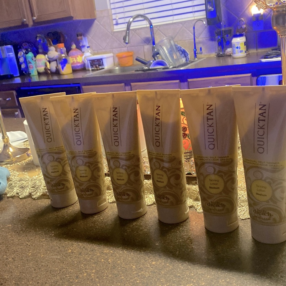 This leaves a nice sun glow when used, one for 15  2 for 20 3 for 25 all for 65